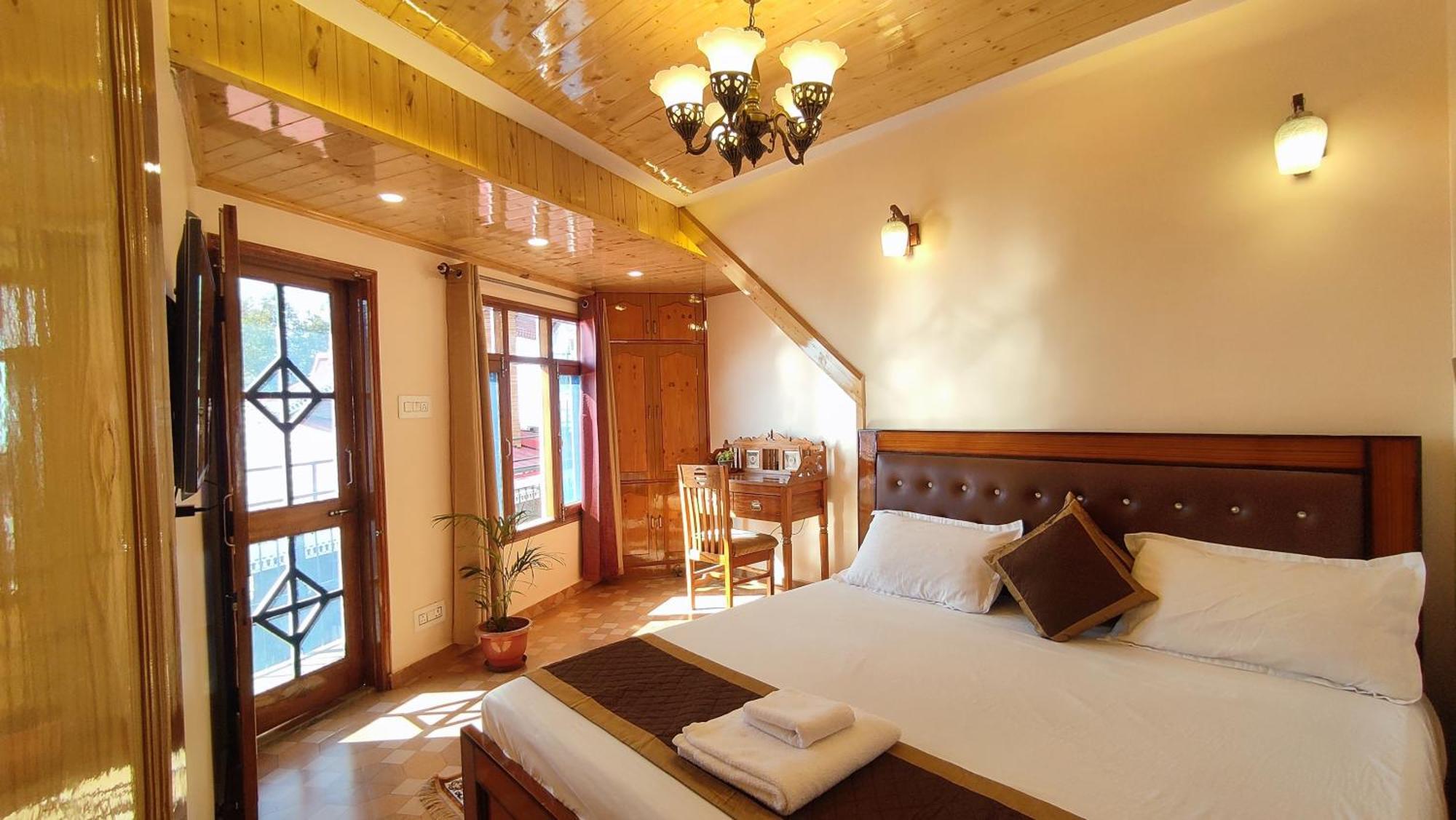 Vintage Woods Inn Shimla Esterno foto