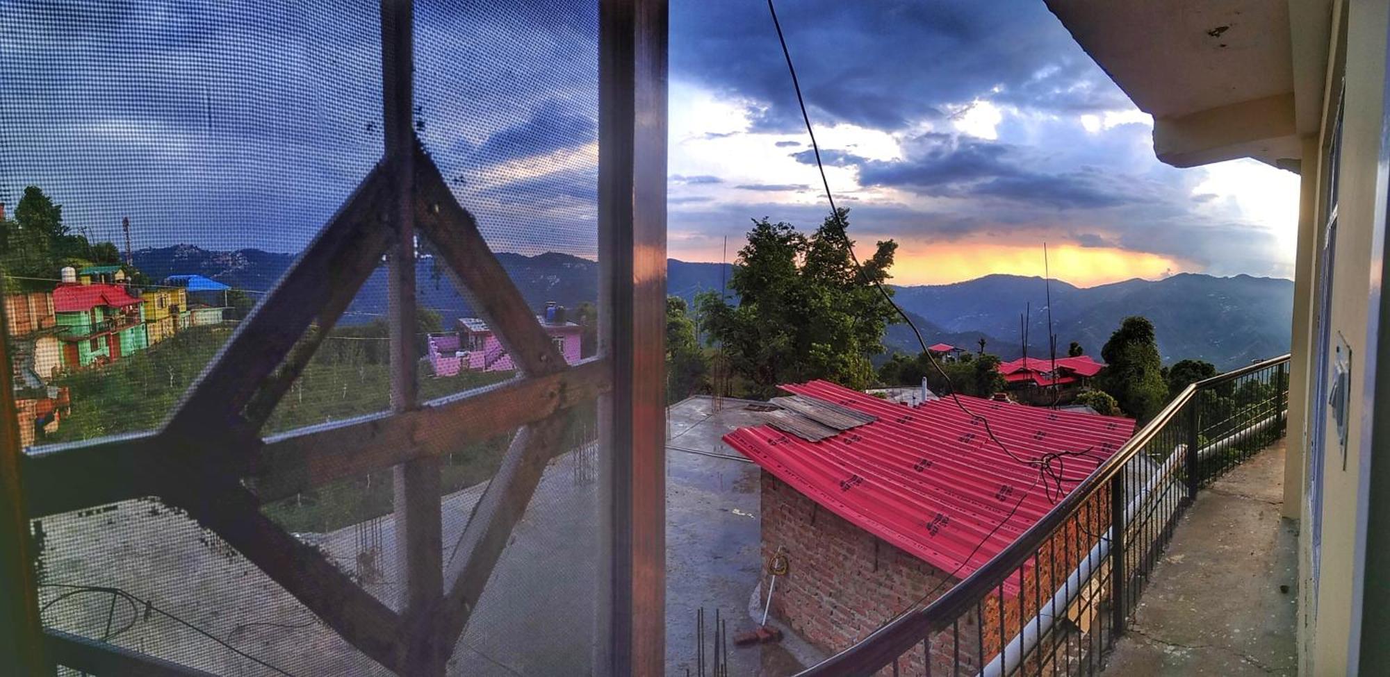 Vintage Woods Inn Shimla Esterno foto