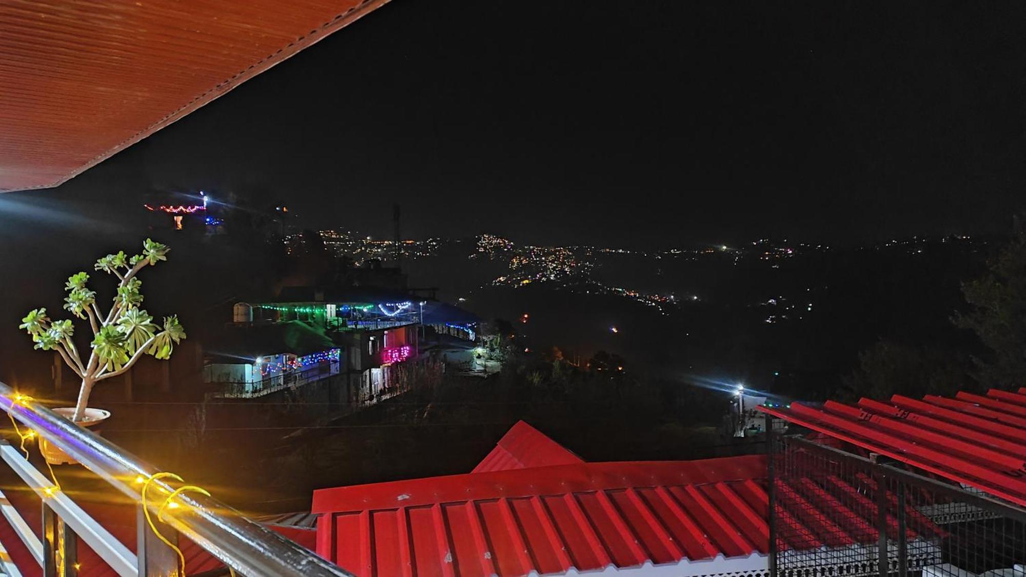 Vintage Woods Inn Shimla Esterno foto
