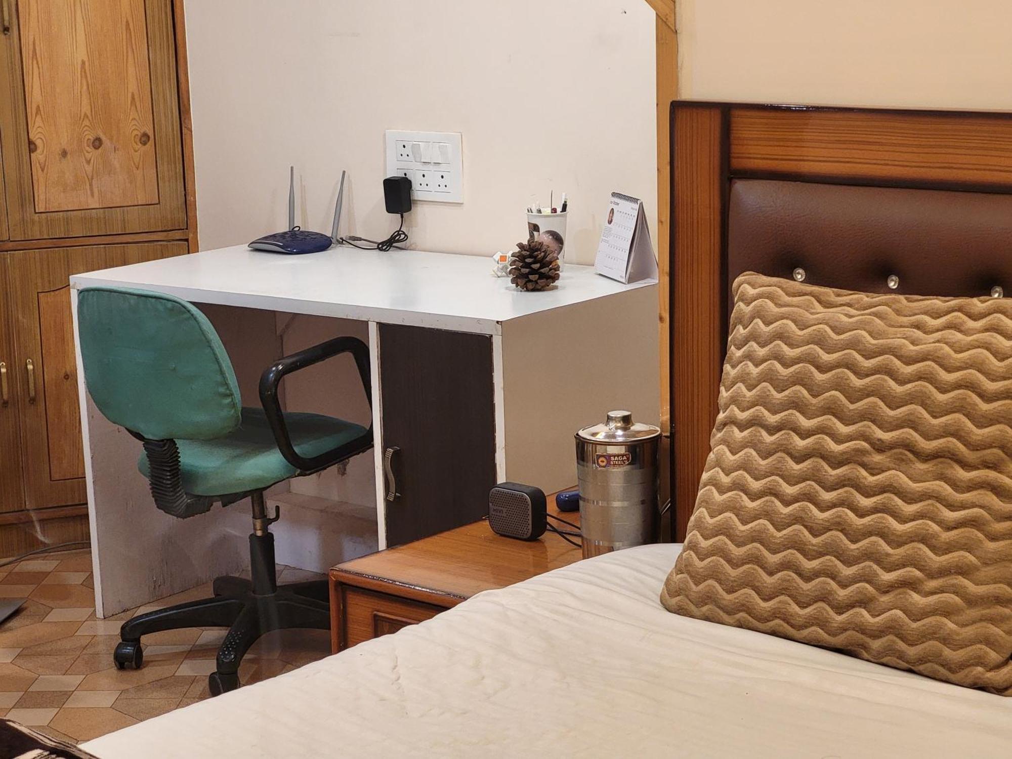 Vintage Woods Inn Shimla Esterno foto